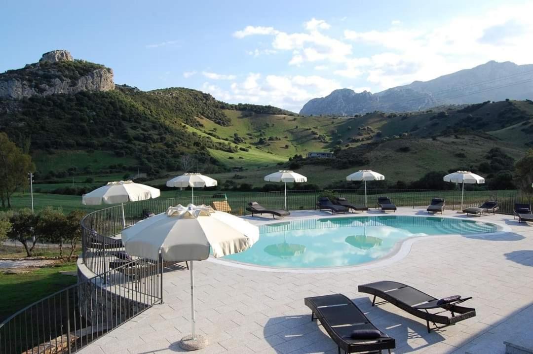 Case Vacanze Nioleo - Apartments And Pool Синискола Экстерьер фото