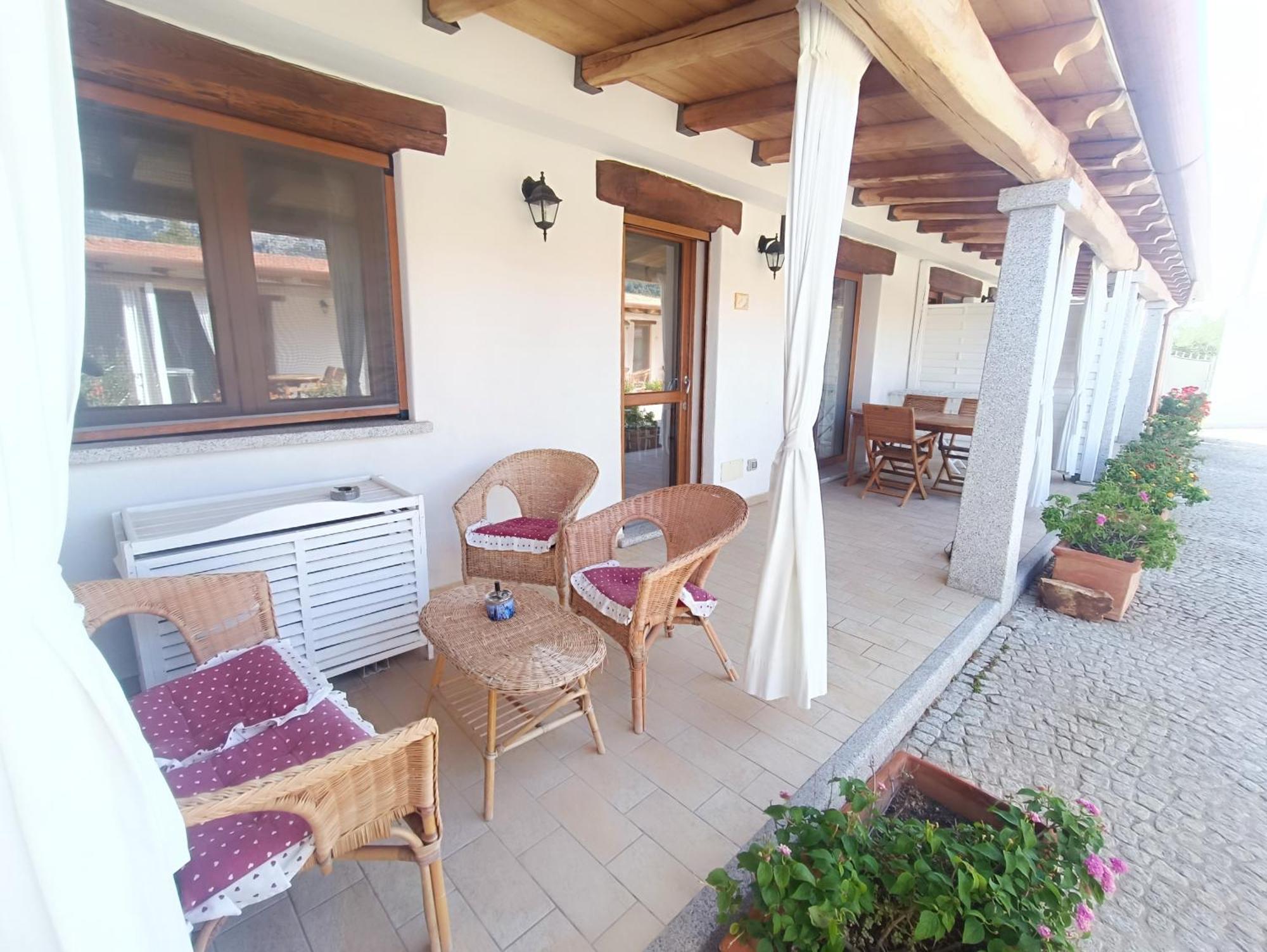 Case Vacanze Nioleo - Apartments And Pool Синискола Экстерьер фото
