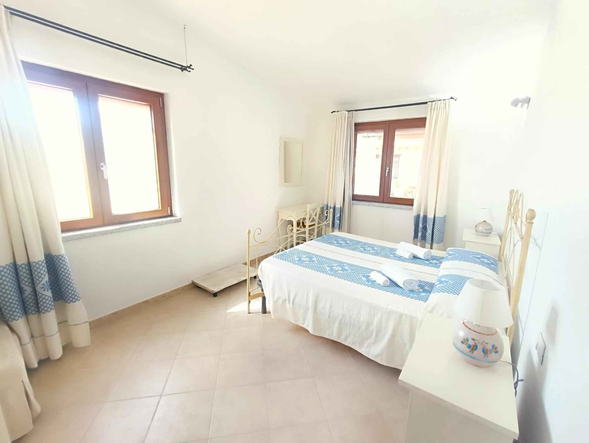 Case Vacanze Nioleo - Apartments And Pool Синискола Экстерьер фото
