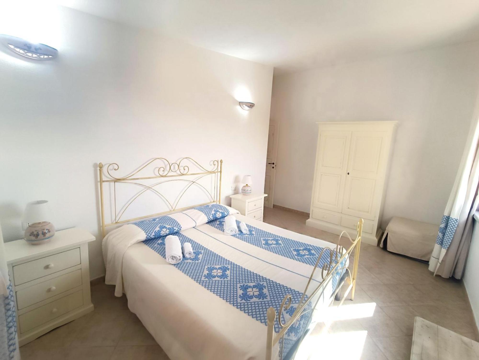 Case Vacanze Nioleo - Apartments And Pool Синискола Экстерьер фото