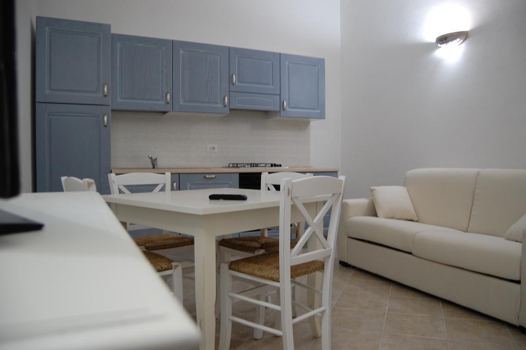 Case Vacanze Nioleo - Apartments And Pool Синискола Экстерьер фото