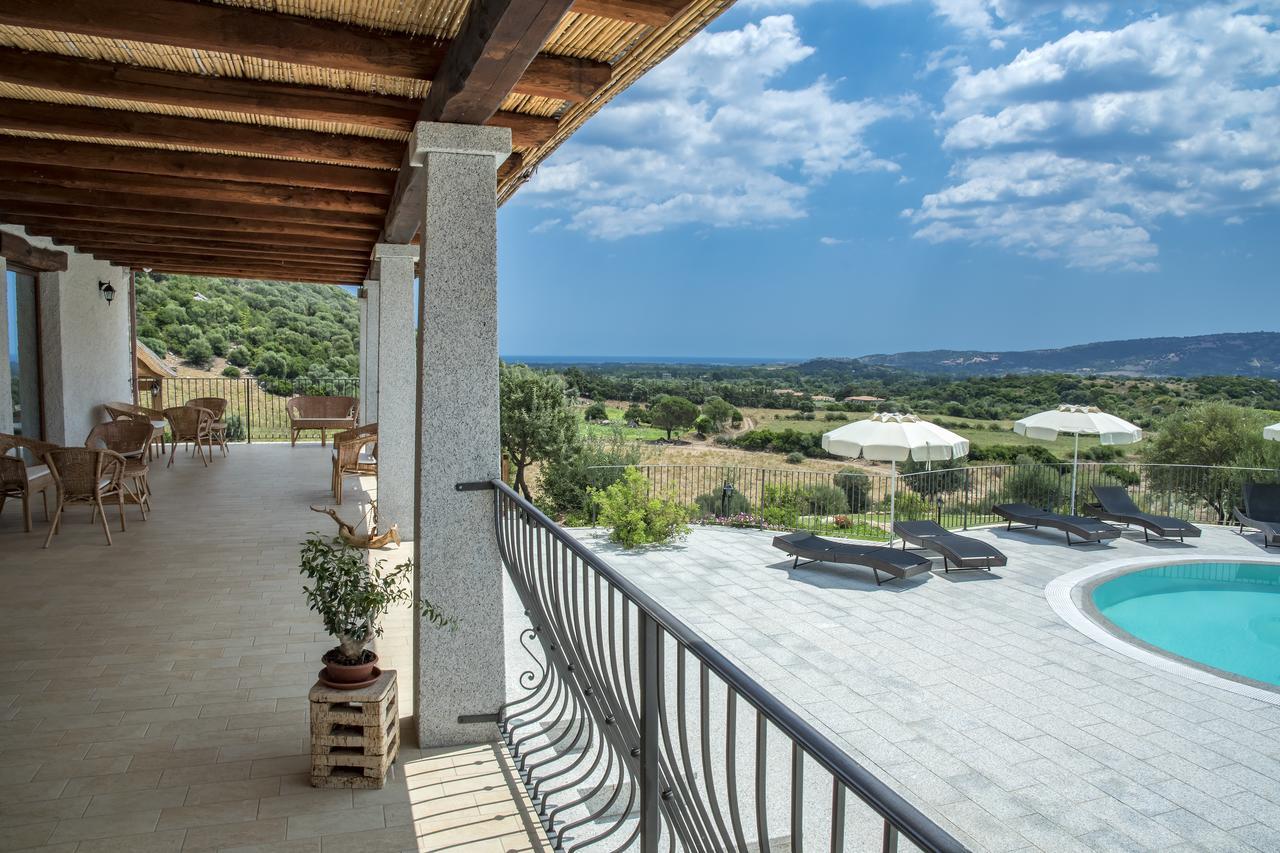 Case Vacanze Nioleo - Apartments And Pool Синискола Экстерьер фото