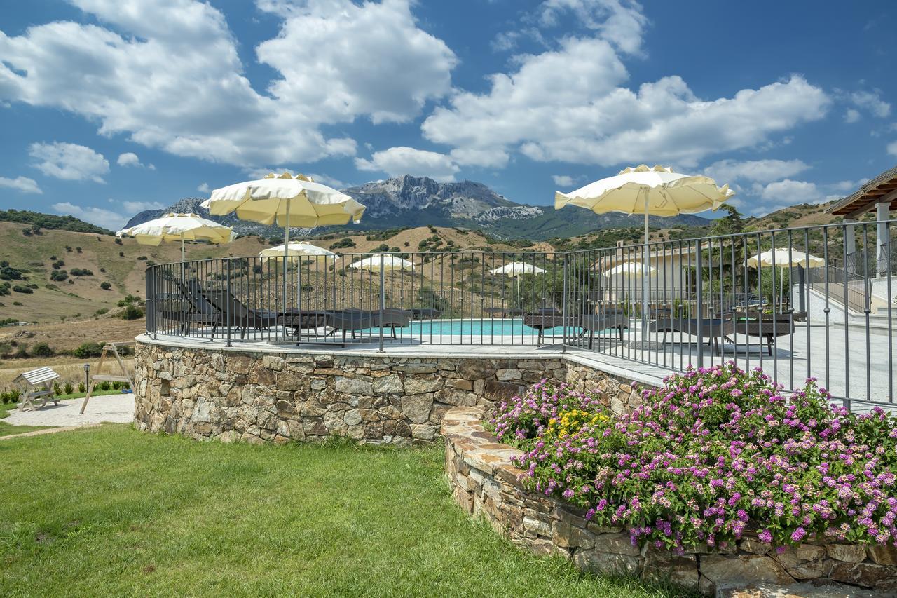 Case Vacanze Nioleo - Apartments And Pool Синискола Экстерьер фото