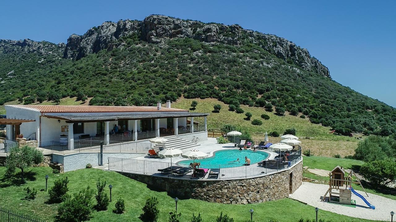 Case Vacanze Nioleo - Apartments And Pool Синискола Экстерьер фото